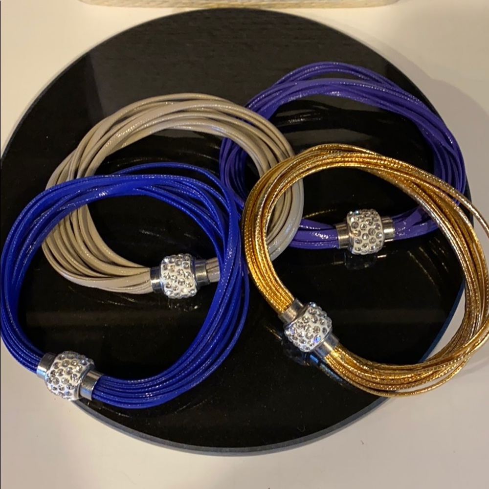 Bracelets 4 colors. 7 1/2”